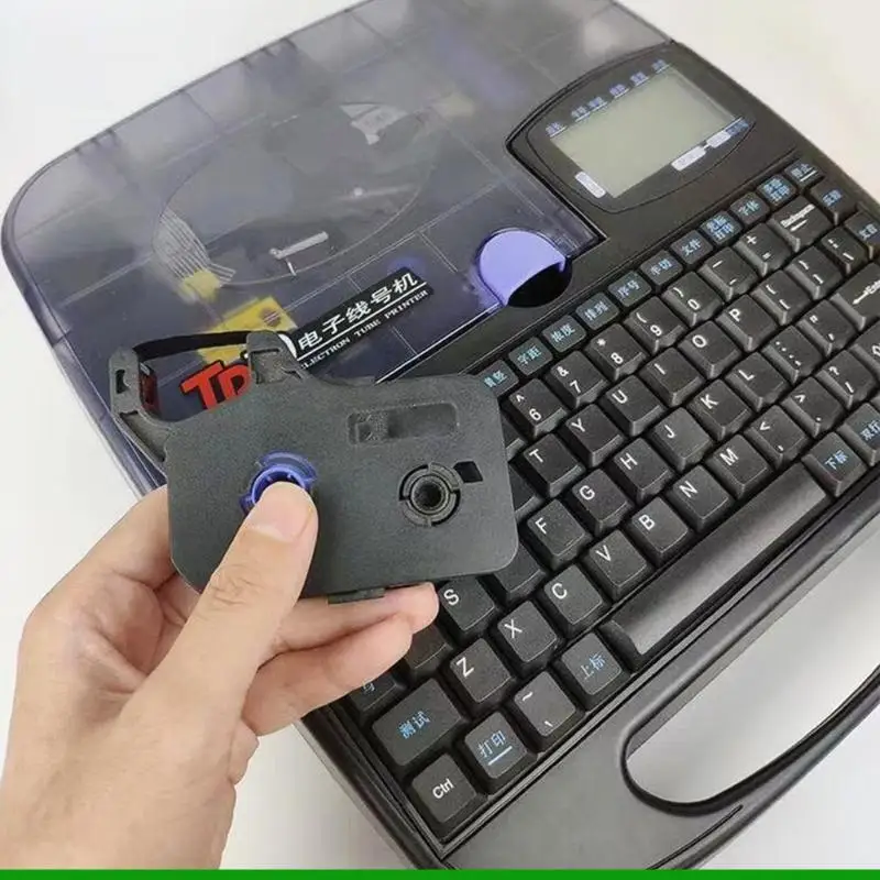 U55c 100-метровая черная метка для ленты для ленточного принтера TP-70 TP-76 TP-80 TP-86. 
U55c 100-метровая черная метка для ленты для ленточного принтера TP-70 TP-76 TP-80 TP-86.