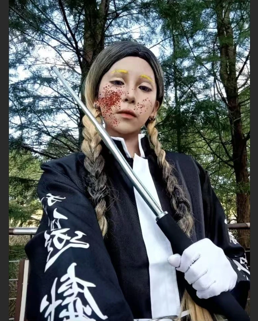 Anime Gang Theme Cosplay Costume Set Silver-Haired Character Dress Violet-Haired Character Outfit Complete Cosplay Wear
Anime Gang Theme Cosplay Costume Set Silver-Haired Character Dress Violet-Haired Character Outfit Complete Cosplay Wear