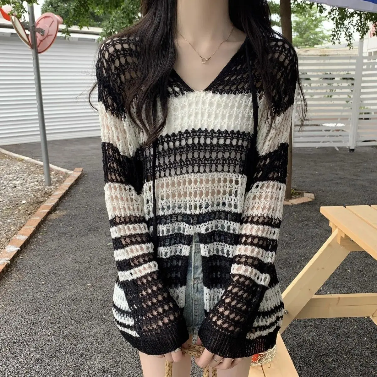 Ladies Fashion Mesh Hollowed Out See-through Stripe Contrast Color Sweater Women Clothes Female Girls Casual Pullover Sweaters 2
Ladies Fashion Mesh Hollowed Out See-through Stripe Contrast Color Sweater Women Clothes Female Girls Casual Pullover Sweaters 2