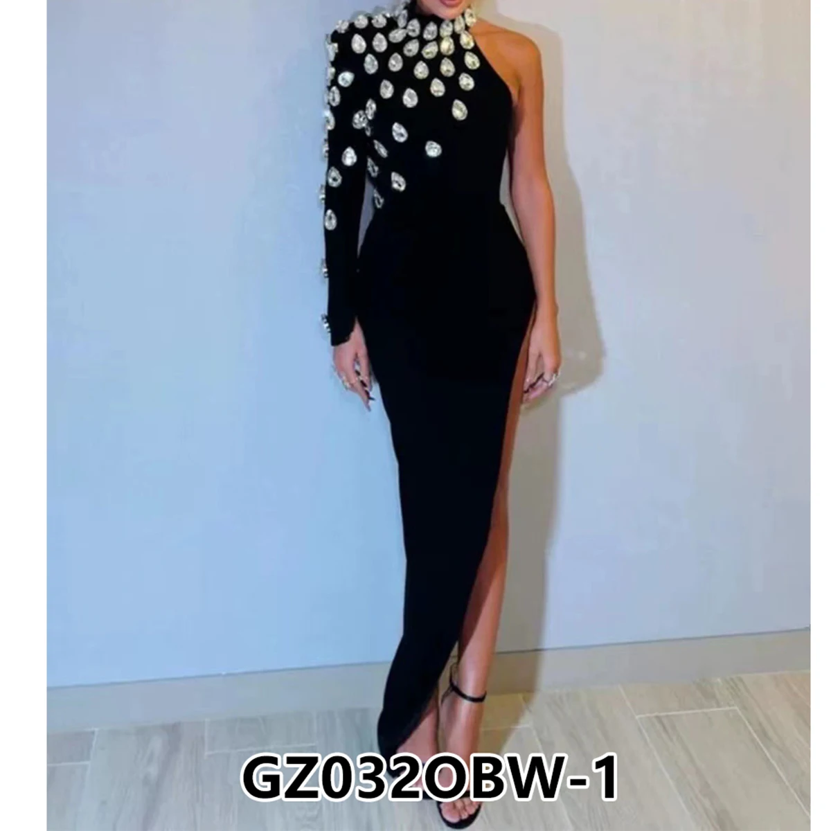 Luxury One off Shoulder Black Rhinestone Crystal Bandage Bodycon Dress Para Mujer Party Wholesale Women Dress Vestido Outfit
Luxury One off Shoulder Black Rhinestone Crystal Bandage Bodycon Dress Para Mujer Party Wholesale Women Dress Vestido Outfit