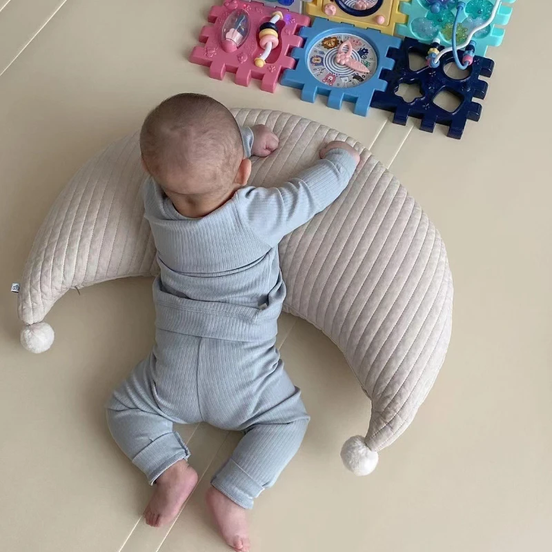 Newborn Nursing Pillow Moon Shaped Pure Cotton Baby Pillows Cushion Infant Support Assisted Sleep Nursing Baby Soothing Pillows
Newborn Nursing Pillow Moon Shaped Pure Cotton Baby Pillows Cushion Infant Support Assisted Sleep Nursing Baby Soothing Pillows