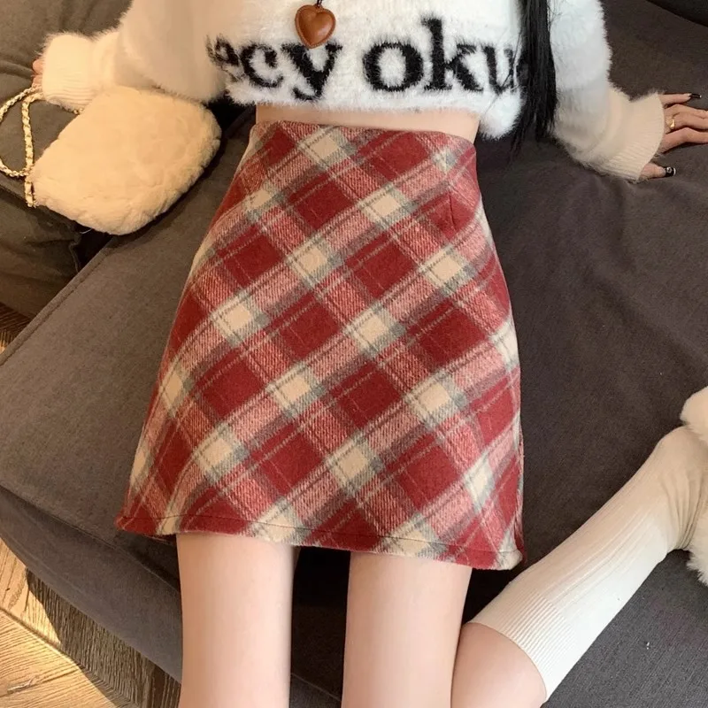 Retro Plaid Woolen Skirt Women's Autumn Winter New Style Prevent Exposure High Waist Slim A-Line Short Skirt
Retro Plaid Woolen Skirt Women's Autumn Winter New Style Prevent Exposure High Waist Slim A-Line Short Skirt