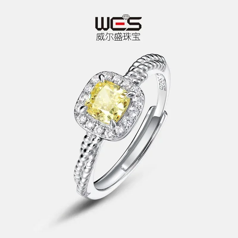 18K Gold Inlaid Colored Baby Stone PT950 Platinum Flash Diamond Ring for Women with Goose Yellow High Carbon Diamond
18K Gold Inlaid Colored Baby Stone PT950 Platinum Flash Diamond Ring for Women with Goose Yellow High Carbon Diamond