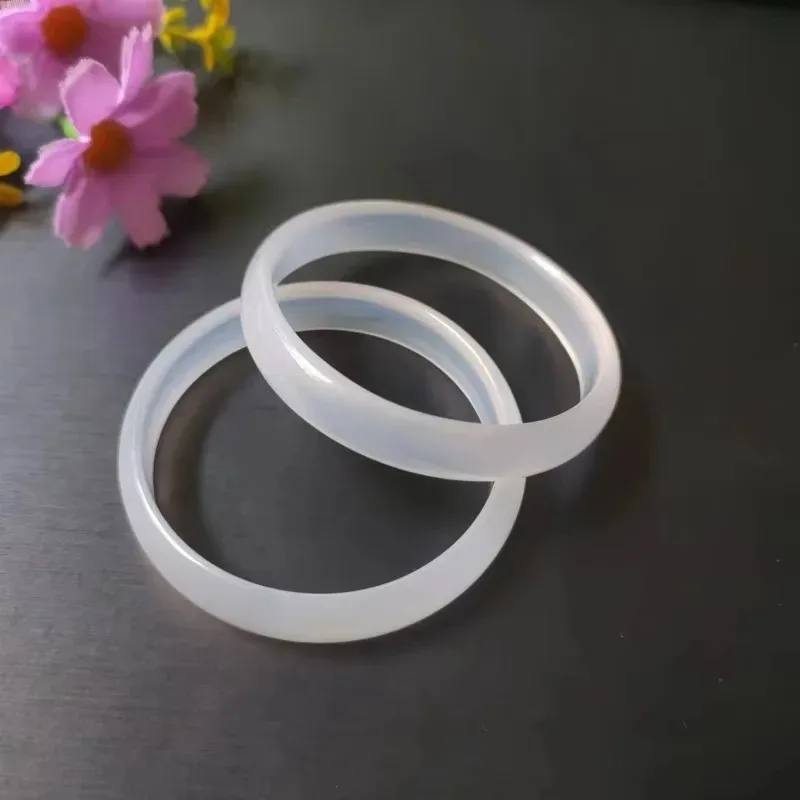 Natural White Agate Hand-carved Wide Band Children's Bracelet Fashion Jewelry Children's Chalcedony Small-caliber BeautyBracelet
Natural White Agate Hand-carved Wide Band Children's Bracelet Fashion Jewelry Children's Chalcedony Small-caliber BeautyBracelet