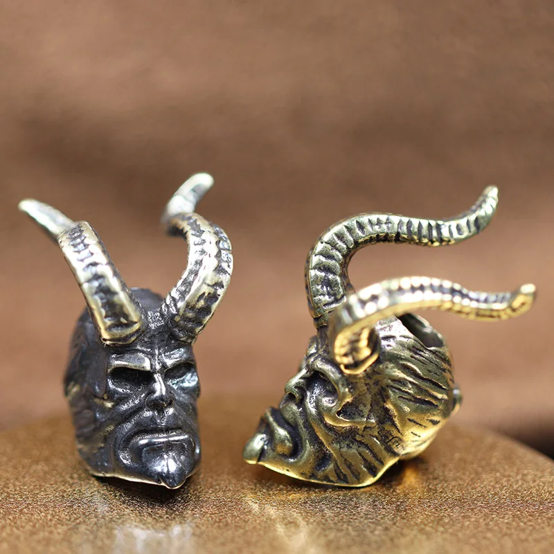 Брелок-подвеска в виде головы Хеллбой с рогами, латунные бусины-ножи, для активного отдыха, EDC, DIY, для паракорда, для фонарика, украшение, аксессуар
Брелок-подвеска в виде головы Хеллбой с рогами, латунные бусины-ножи, для активного отдыха, EDC, DIY, для паракорда, для фонарика, украшение, аксессуар