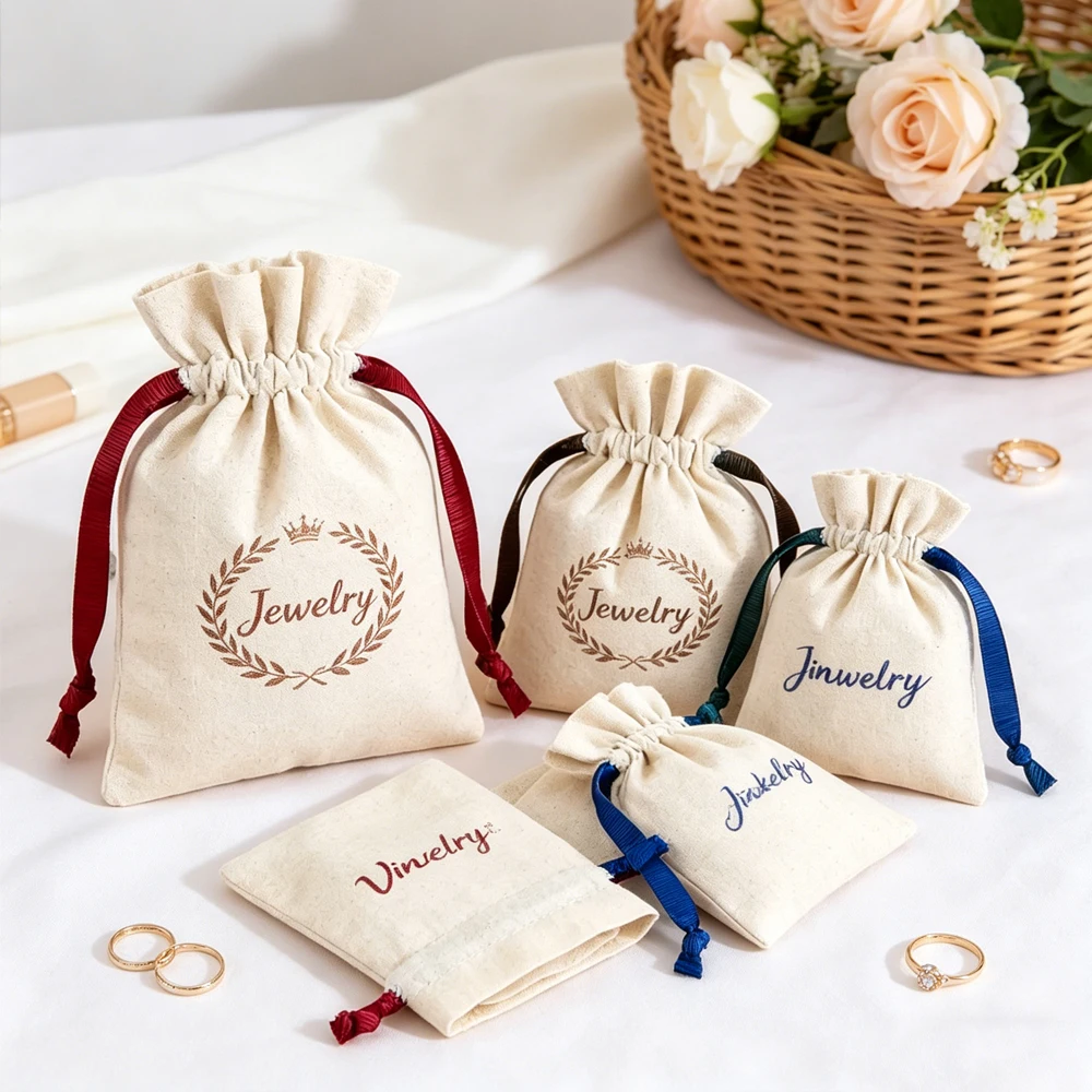 50Pcs/Lot Custom Logo Recyclable Cotton Canvas Jewelry Pouches Dust Muslin Drawstring Bags for Bracelets Glasses Rings Earrings
50Pcs/Lot Custom Logo Recyclable Cotton Canvas Jewelry Pouches Dust Muslin Drawstring Bags for Bracelets Glasses Rings Earrings