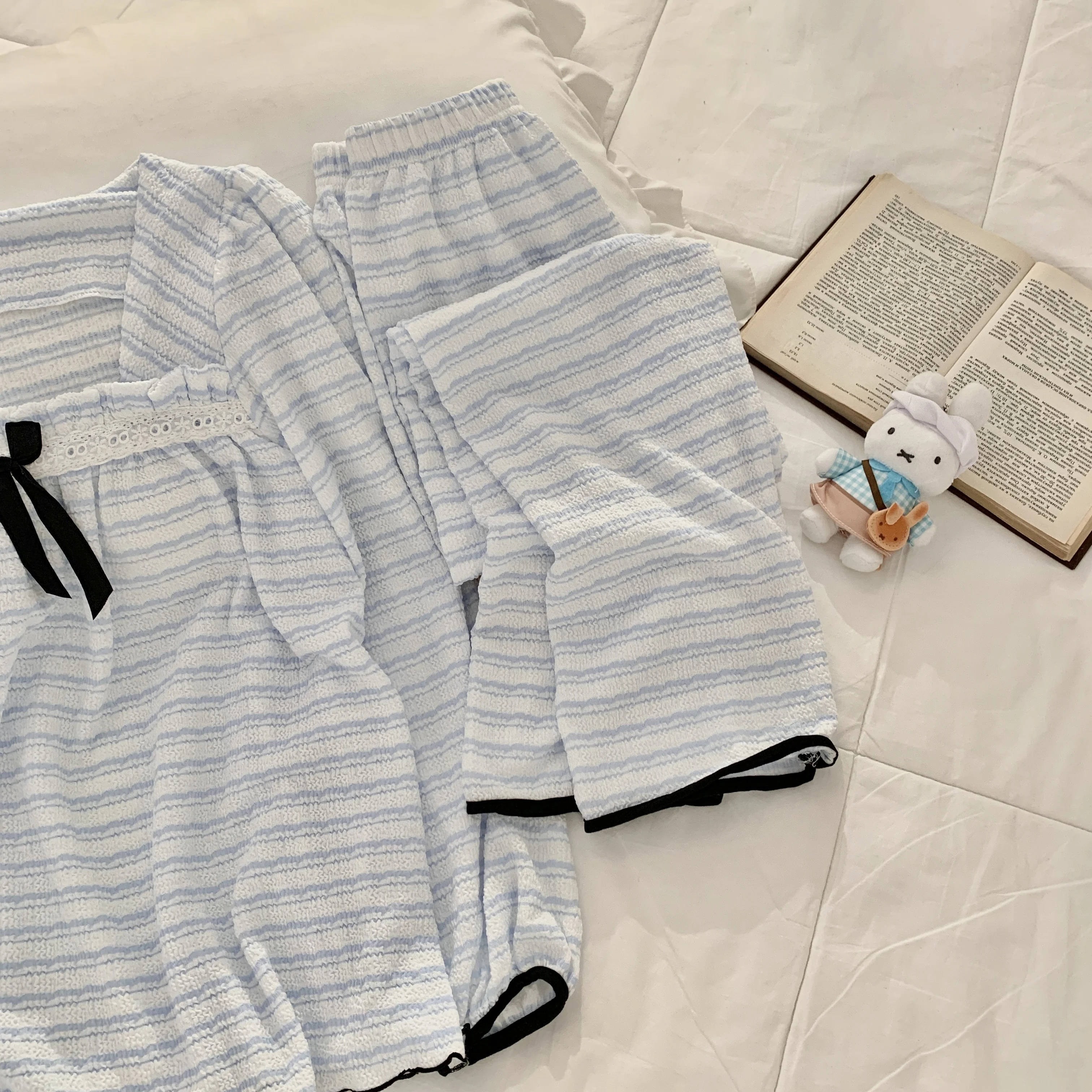 Комплекты пижам для молодежи и женщин: модальные шорты с принтом облаков, рукавами-крылышками и вырезом-лодочкой, мягкие, милые, синие, для дома и отдыха, весна-лето, в стиле OL
Комплекты пижам для молодежи и женщин: модальные шорты с принтом облаков, рукавами-крылышками и вырезом-лодочкой, мягкие, милые, синие, для дома и отдыха, весна-лето, в стиле OL