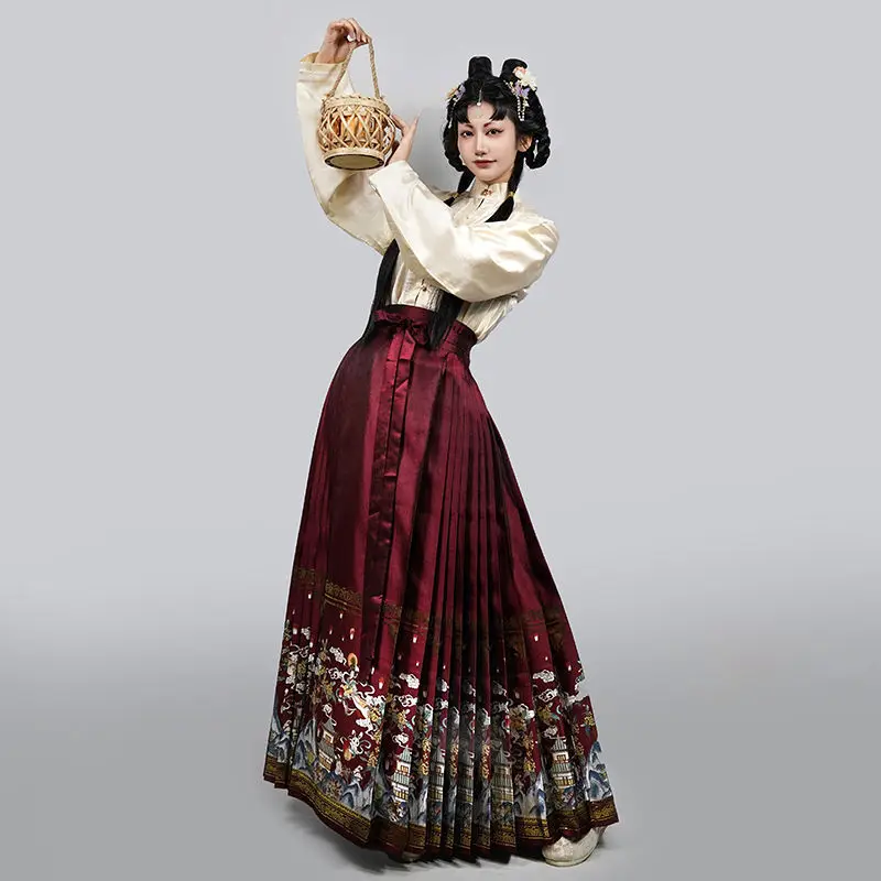 Original high-quality thin gold-embroidered horse-face skirt for women, Ming Dynasty Hanfu style, suitable for petite figures
Original high-quality thin gold-embroidered horse-face skirt for women, Ming Dynasty Hanfu style, suitable for petite figures