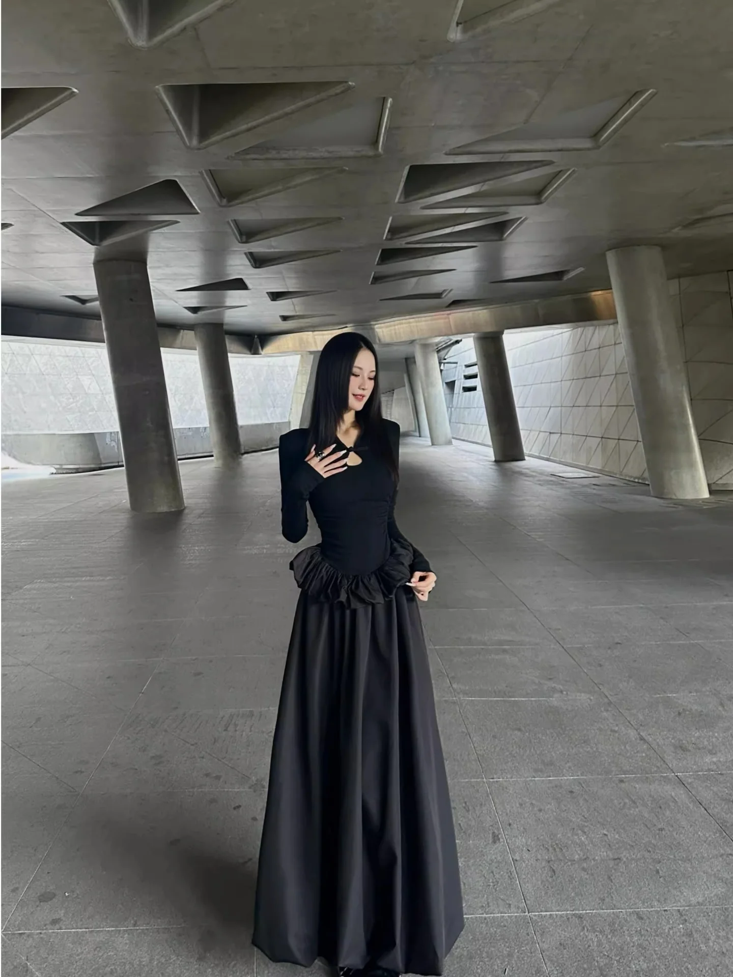 Black New Chinese Style Long Sleeve Qipao Dress Women's Early Spring High-End Waist-Cinching Birthday Dress Long Skirt
Black New Chinese Style Long Sleeve Qipao Dress Women's Early Spring High-End Waist-Cinching Birthday Dress Long Skirt