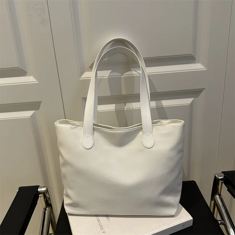 Women's Nylon Tote Bag, Large-Capacity Shoulder Bag with Leather Handles, Casual Lightweight Handbag for Work & Daily Use
Women's Nylon Tote Bag, Large-Capacity Shoulder Bag with Leather Handles, Casual Lightweight Handbag for Work & Daily Use