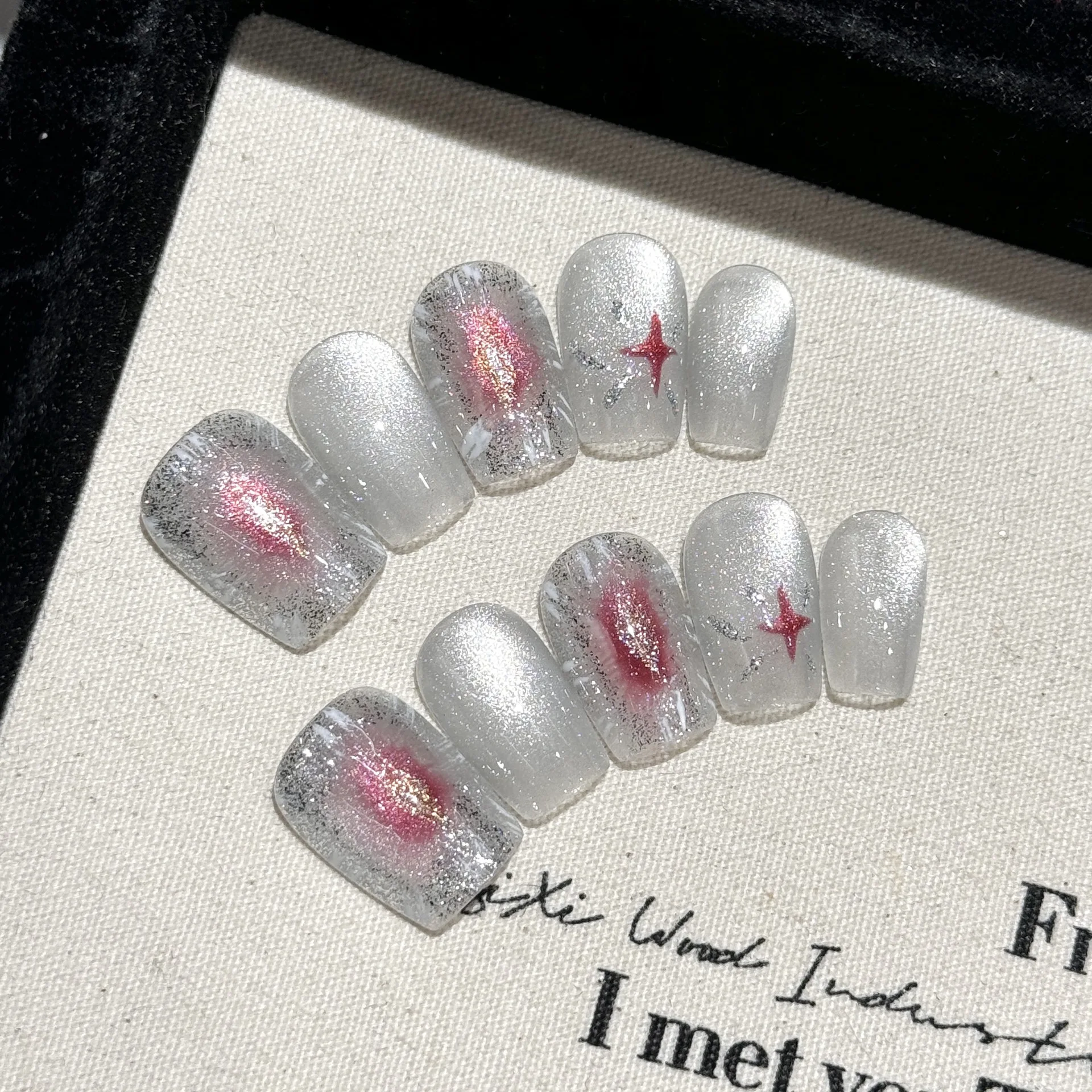 Handmade Press on Nails Ice Clear Cat Eye Fake Nail Tips with Star Design Shiny Short False Nails Wearable Nail Tips Art
Handmade Press on Nails Ice Clear Cat Eye Fake Nail Tips with Star Design Shiny Short False Nails Wearable Nail Tips Art