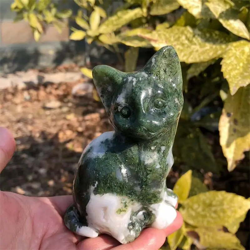 Статуэтка кошки из мха-агата 10 см, резная, целебная, из кристаллов, фигурка животного, для Рейки, из драгоценного камня, декор для дома, прекрасный подарок, изделия из камня
Статуэтка кошки из мха-агата 10 см, резная, целебная, из кристаллов, фигурка животного, для Рейки, из драгоценного камня, декор для дома, прекрасный подарок, изделия из камня