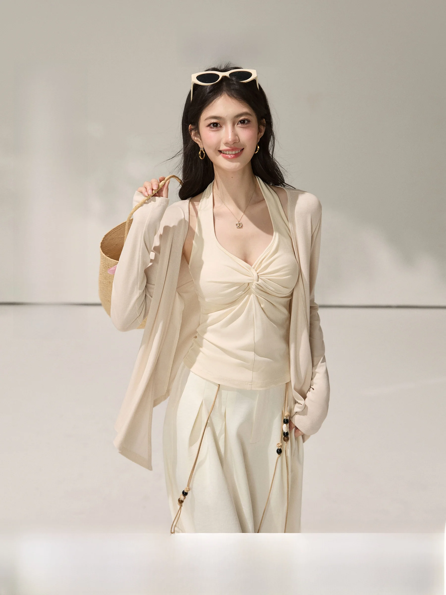 Lightweight Long Sleeve Neck Hanging Vest T-Shirt Women's Spring New Style Thin Sun Protection Open Cardigan Thin Mist Rose
Lightweight Long Sleeve Neck Hanging Vest T-Shirt Women's Spring New Style Thin Sun Protection Open Cardigan Thin Mist Rose