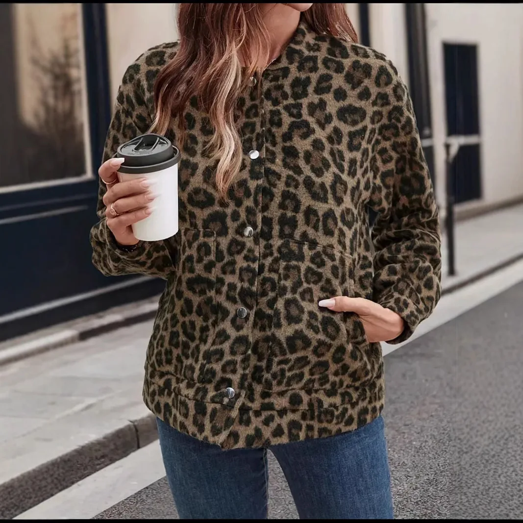 KIDCRKJ Leopard Print Women Spring Top Color Blocked Lapel Collar Single Breasted Lady Outwear High Street Pockets Female Jacket
KIDCRKJ Leopard Print Women Spring Top Color Blocked Lapel Collar Single Breasted Lady Outwear High Street Pockets Female Jacket