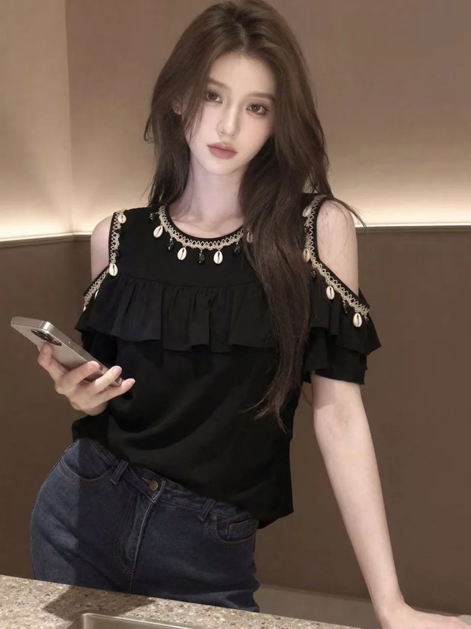 Korean Style Summer High-End Sensation Shoulder Bared Short Sleeve Women's Black Heavy Decoration Top Loose Fit round Neck T-...
Korean Style Summer High-End Sensation Shoulder Bared Short Sleeve Women's Black Heavy Decoration Top Loose Fit round Neck T-...