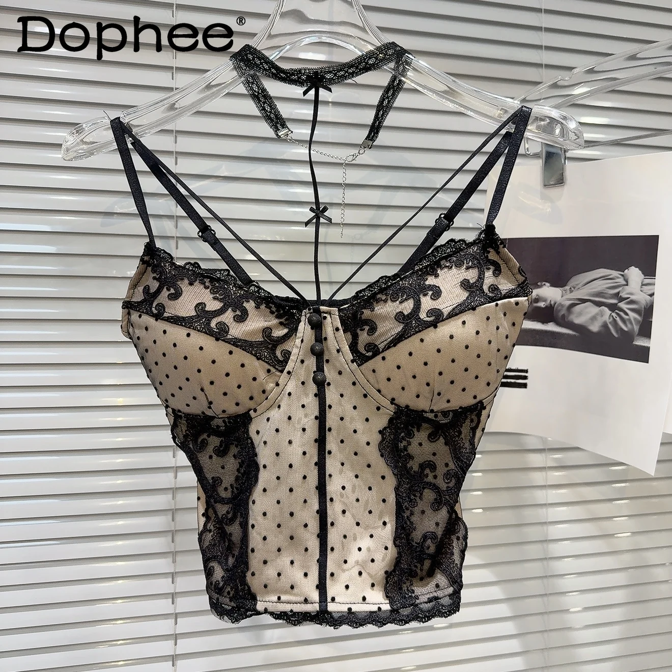 Japanese Sweet Crop Top Slim Woman 2025 Summer New Neck Lace Edge Polka Dot Chest Pad Sling Vest Sexy Tank Top Women
Japanese Sweet Crop Top Slim Woman 2025 Summer New Neck Lace Edge Polka Dot Chest Pad Sling Vest Sexy Tank Top Women