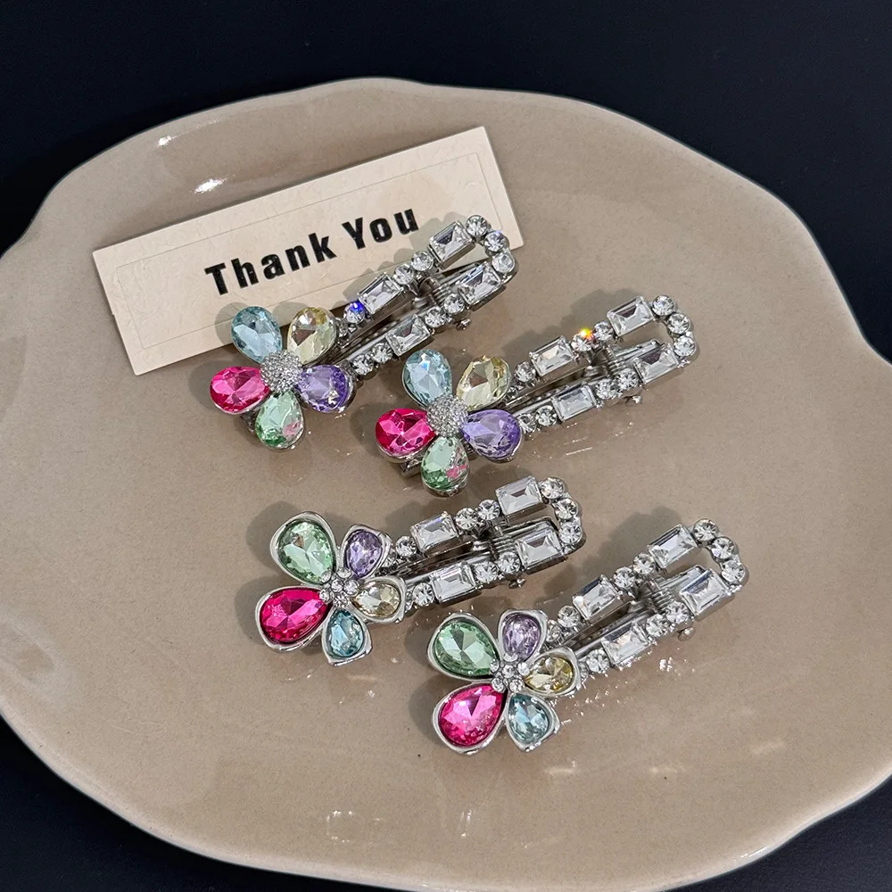 New Y2K Girly Multicolor Crystal Flower Hair Clips Sparkling Rhinestone Floral Barrettes Silver Gem Stone Spring Clips For Women
New Y2K Girly Multicolor Crystal Flower Hair Clips Sparkling Rhinestone Floral Barrettes Silver Gem Stone Spring Clips For Women