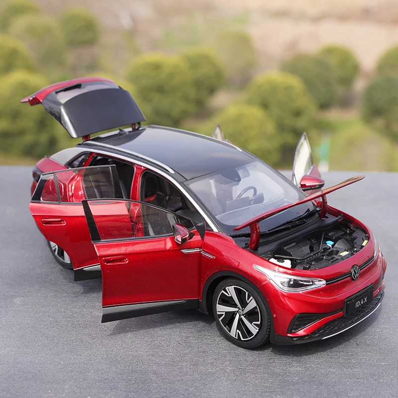 1:18 VW ID4 ID.4 X SUV, модель автомобиля из сплава новой энергии, литая под давлением металлическая модель электромобиля, коллекция моделирования, детский подарок
1:18 VW ID4 ID.4 X SUV, модель автомобиля из сплава новой энергии, литая под давлением металлическая модель электромобиля, коллекция моделирования, детский подарок