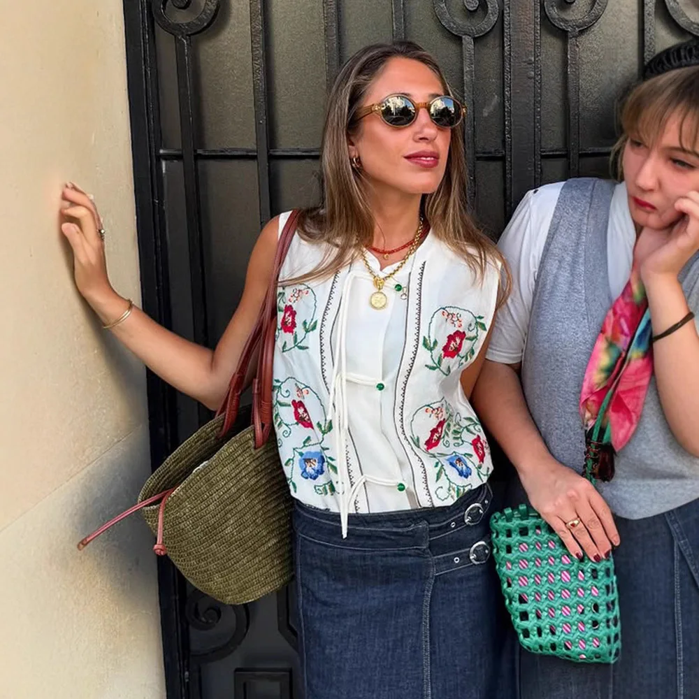 Новый жилет в китайском стиле с цветочной вышивкой и воротником-стойкой, женская мода, весна-лето, оптовая продажа, европейский и американский стиль
Новый жилет в китайском стиле с цветочной вышивкой и воротником-стойкой, женская мода, весна-лето, оптовая продажа, европейский и американский стиль