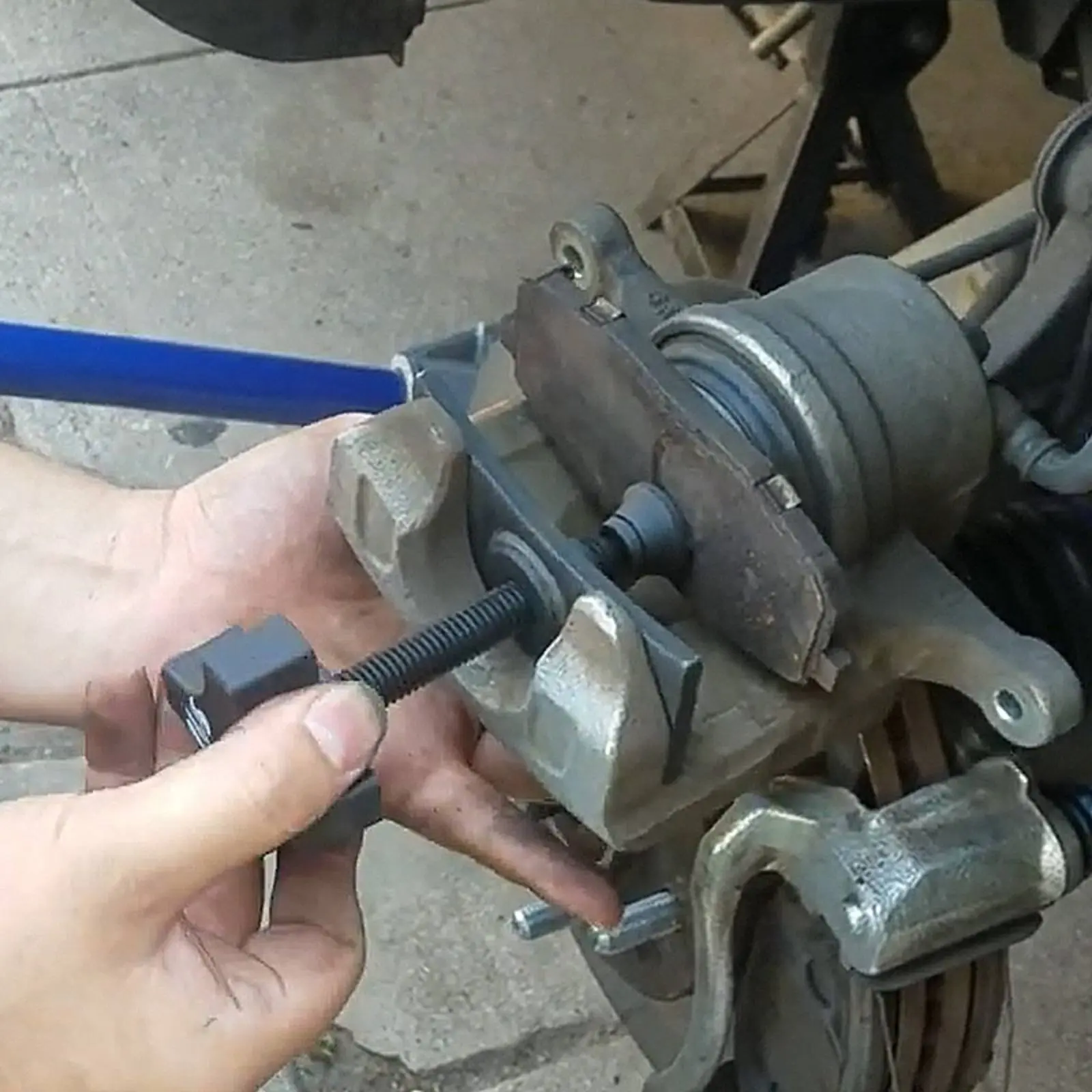 Brake Caliper Rewind Tool Sturdy Metal Build Caliper Cylinder Reset Tool Brake Cylinder Compressor Heavy Duty Auto Repair
Brake Caliper Rewind Tool Sturdy Metal Build Caliper Cylinder Reset Tool Brake Cylinder Compressor Heavy Duty Auto Repair
