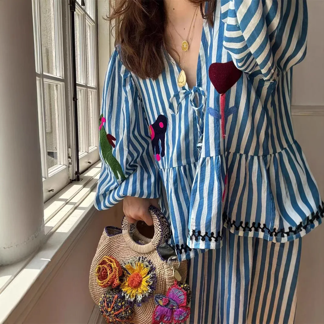 Summer New Small Crowded 25 Floral Embroidery Striped Belted Shirt Vacation Style Top Women's Premium Fashion Cotton Shirt
Summer New Small Crowded 25 Floral Embroidery Striped Belted Shirt Vacation Style Top Women's Premium Fashion Cotton Shirt