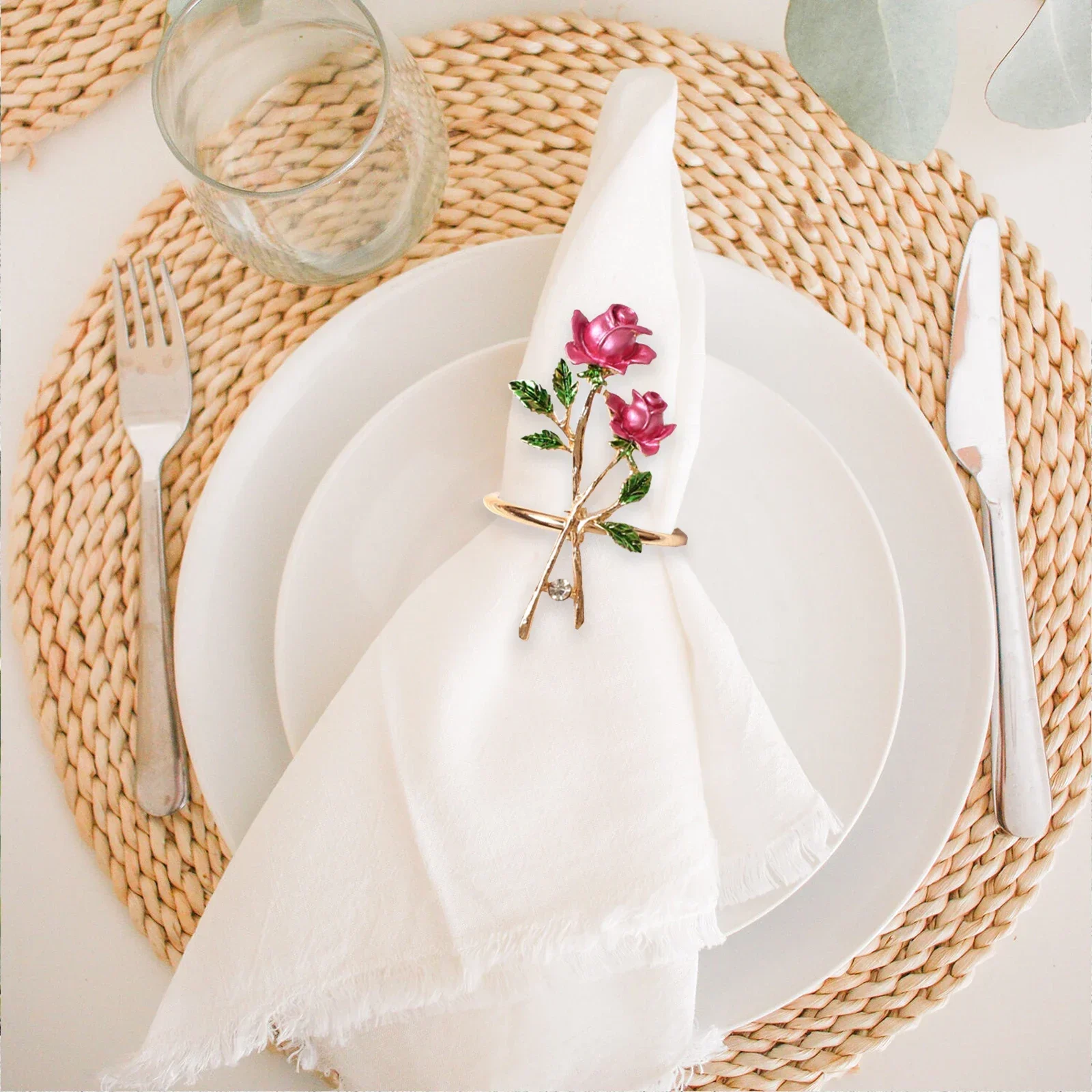 4pcs Valentine's Day Rose Flower Napkin Holder Table Napkins Buckles Diamond Inlaid Alloy Oil Drip Decorations 3D Napkin Rings
4pcs Valentine's Day Rose Flower Napkin Holder Table Napkins Buckles Diamond Inlaid Alloy Oil Drip Decorations 3D Napkin Rings