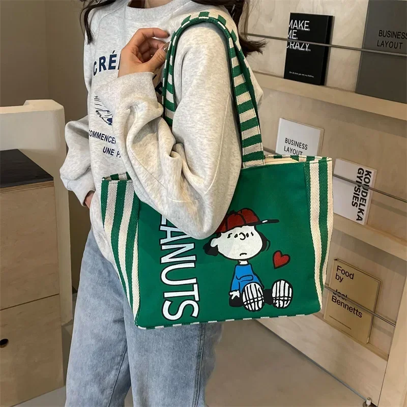 Snoopy Color-Block Striped Letter storage Tote Bag New girl Canvas Shoulder Bag Cartoon Cute Handbag
Snoopy Color-Block Striped Letter storage Tote Bag New girl Canvas Shoulder Bag Cartoon Cute Handbag