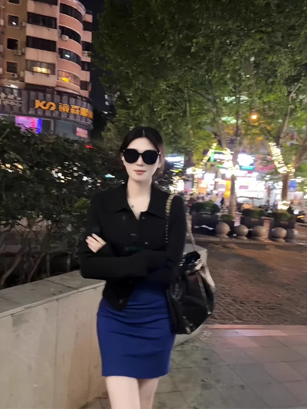 Fashionable Short Outerwear And High Waist Bodycon Skirt Set Elegant Versatile Autumn Outfit for Young Women in Their 20s
Fashionable Short Outerwear And High Waist Bodycon Skirt Set Elegant Versatile Autumn Outfit for Young Women in Their 20s