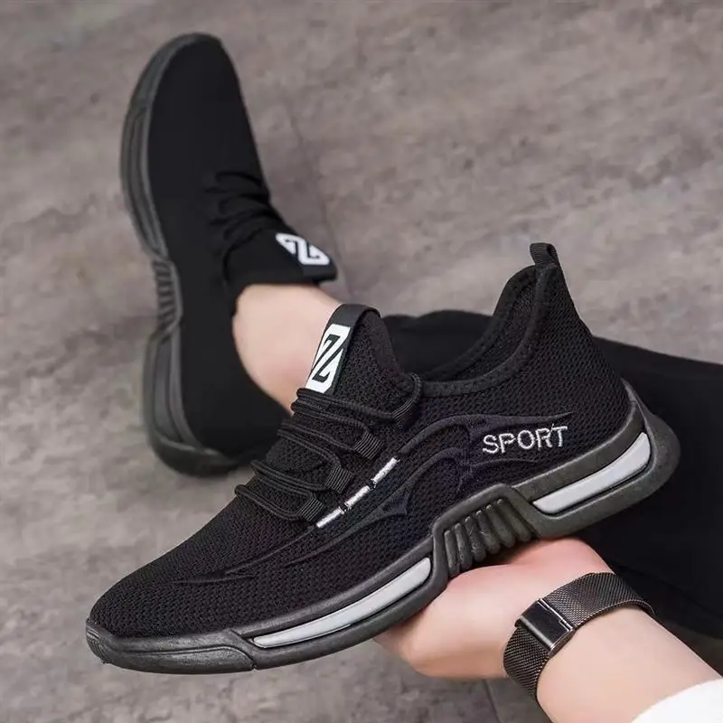 Summer New Men's Sports Shoes Casual Outdoor Men's Breathable Net Ultra-light Running Shoes
Summer New Men's Sports Shoes Casual Outdoor Men's Breathable Net Ultra-light Running Shoes