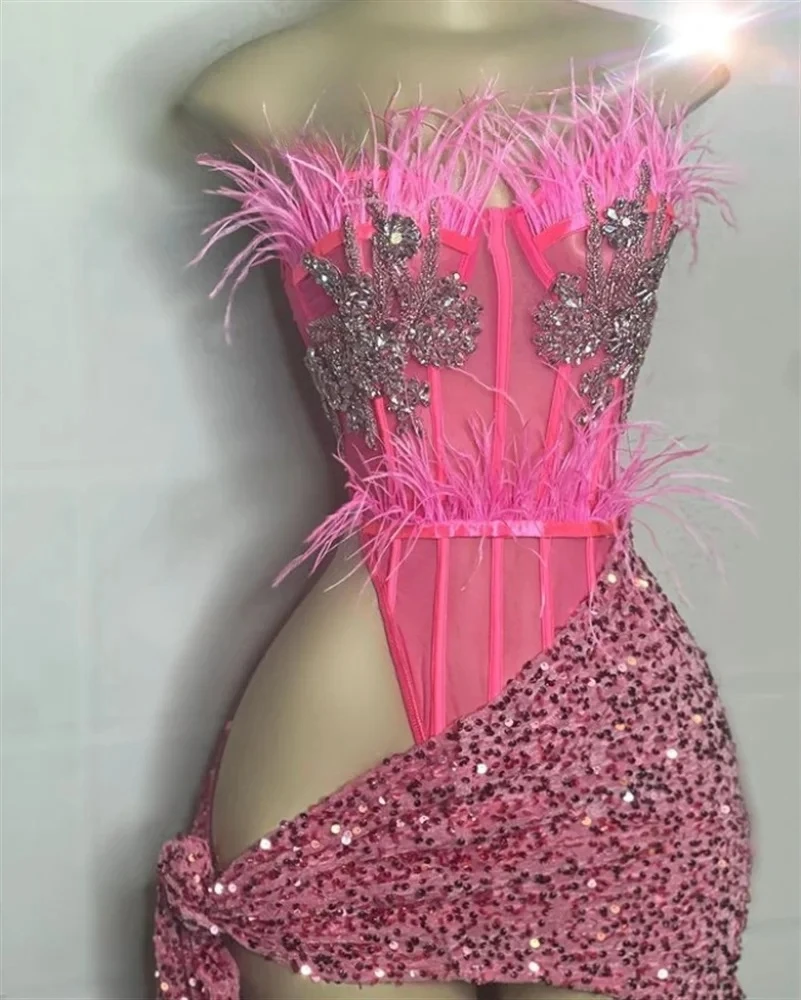 Customized Pink Feather Short Prom Dresses Black Girls Beaded Birthday Party Dresses African Mini Cocktail Dresses Homecoming
Customized Pink Feather Short Prom Dresses Black Girls Beaded Birthday Party Dresses African Mini Cocktail Dresses Homecoming