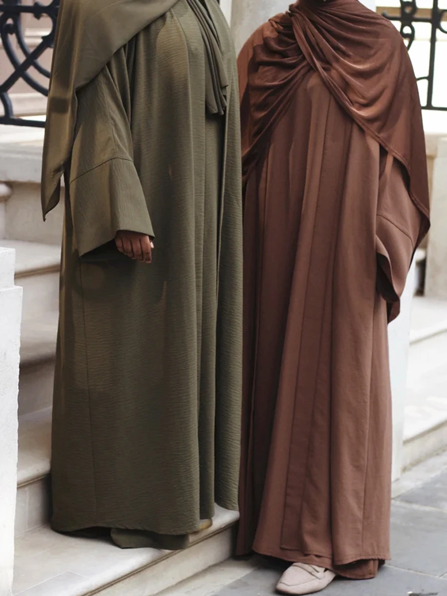2 Piece Abaya Set Crinkle Fabric Dubai Islam Modest Clothing Sleeveless Slip Dress+Kimono Women Muslim Outfit Ramadan (No Scarf)
2 Piece Abaya Set Crinkle Fabric Dubai Islam Modest Clothing Sleeveless Slip Dress+Kimono Women Muslim Outfit Ramadan (No Scarf)