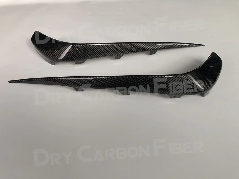 Carbon Fiber Car Front Bumper Splitters Flaps Canards for Benz CLS Class W218 CLS63 AMG 2015 - 2017 FRP Black Body Kits
Carbon Fiber Car Front Bumper Splitters Flaps Canards for Benz CLS Class W218 CLS63 AMG 2015 - 2017 FRP Black Body Kits