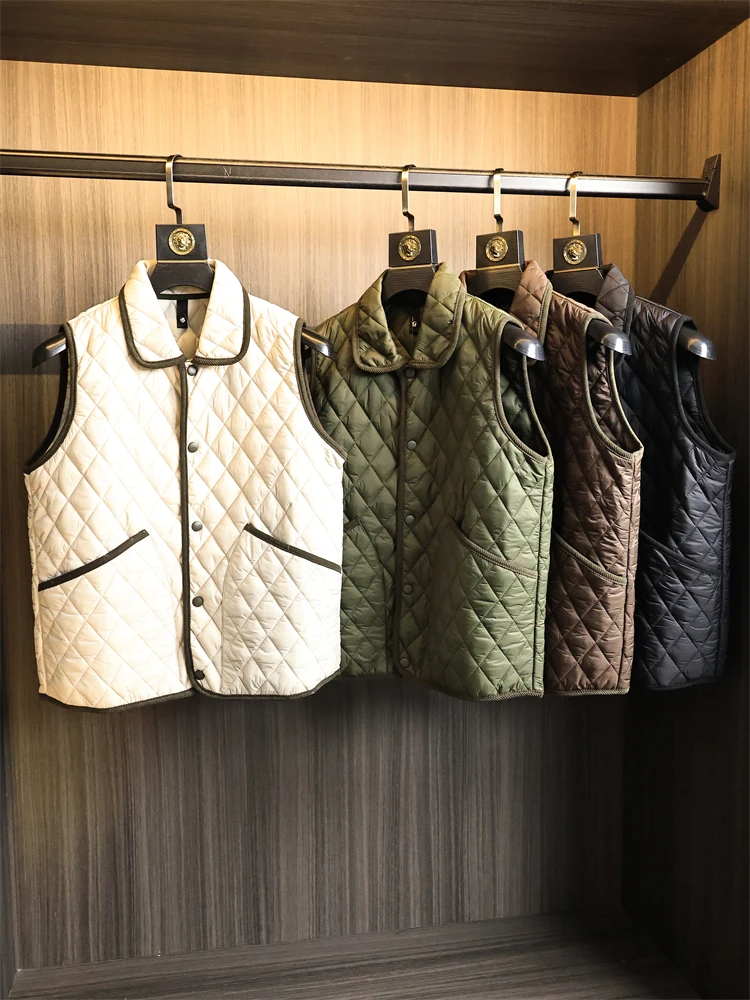 Легкий теплый жилет с воротником на хлопковой подкладке, мужской модный городской жилет, осенне-зимний цветной жилет, водонепроницаемый
Легкий теплый жилет с воротником на хлопковой подкладке, мужской модный городской жилет, осенне-зимний цветной жилет, водонепроницаемый