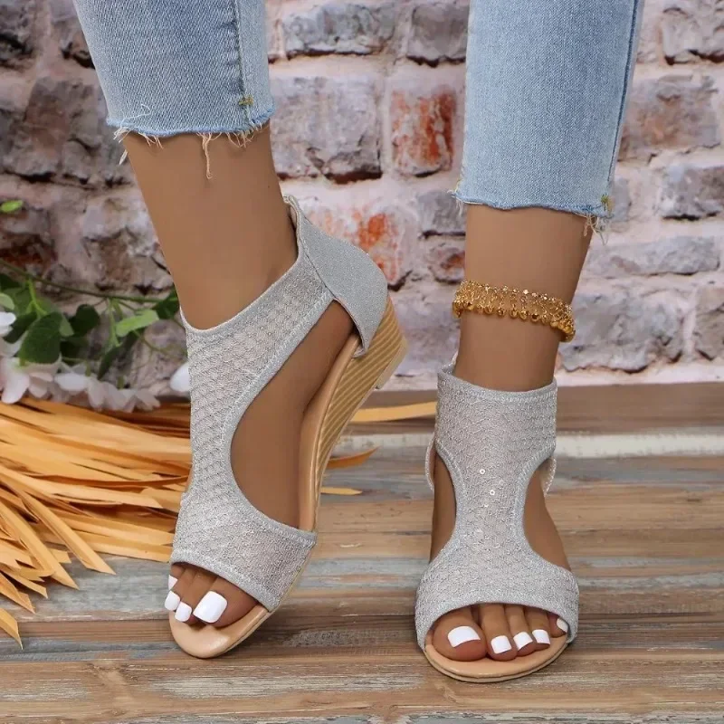 Summer Heeled Shoes for Women 2024 New Bling Back Zipper Women's Wedge Sandals Outdoor Retro Casual Women's High Heel Sandals
Summer Heeled Shoes for Women 2024 New Bling Back Zipper Women's Wedge Sandals Outdoor Retro Casual Women's High Heel Sandals