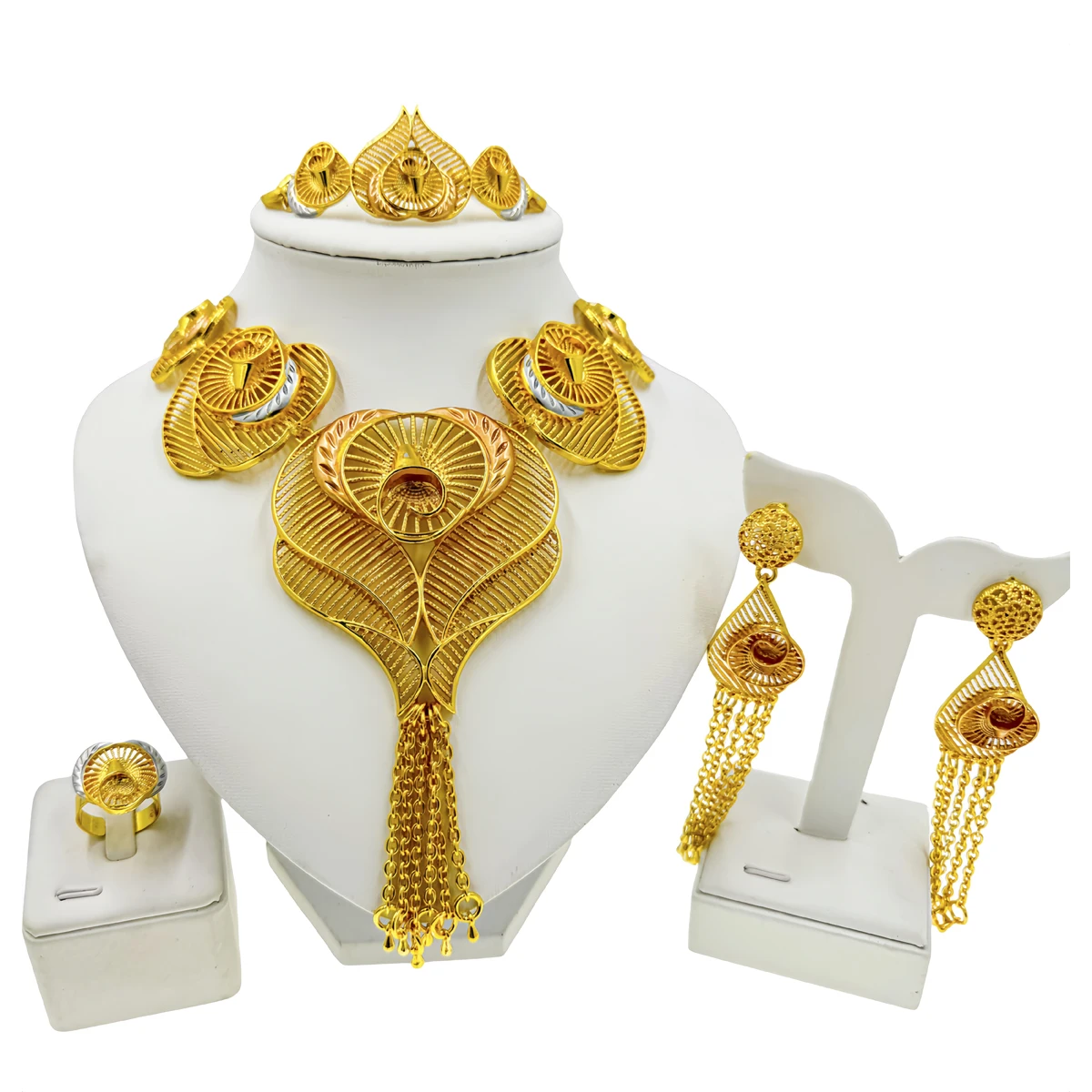 African Jewelry Set for Women Gold Silver Hollow Out Tassel Statement Necklace Bracelet Earrings Ring Wedding Accessories Gifts
African Jewelry Set for Women Gold Silver Hollow Out Tassel Statement Necklace Bracelet Earrings Ring Wedding Accessories Gifts
