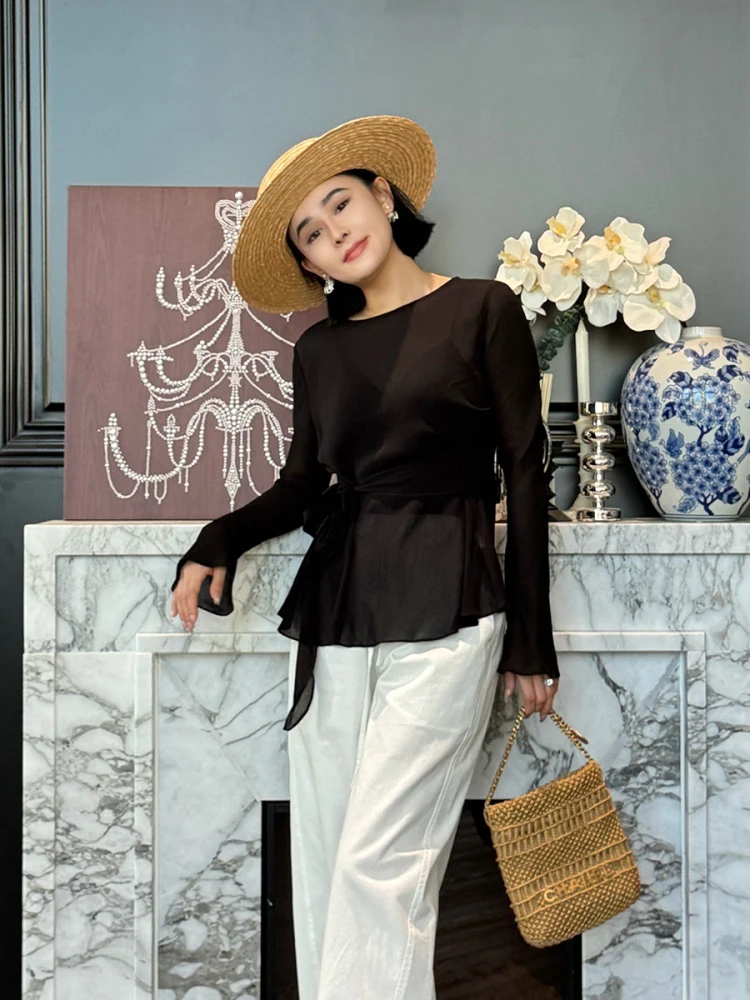 Женская повседневная футболка Ele Bla из медно-аммиачного шелка с поясом, длинным рукавом и круглым вырезом, летний топ от Yuan Ling
Женская повседневная футболка Ele Bla из медно-аммиачного шелка с поясом, длинным рукавом и круглым вырезом, летний топ от Yuan Ling