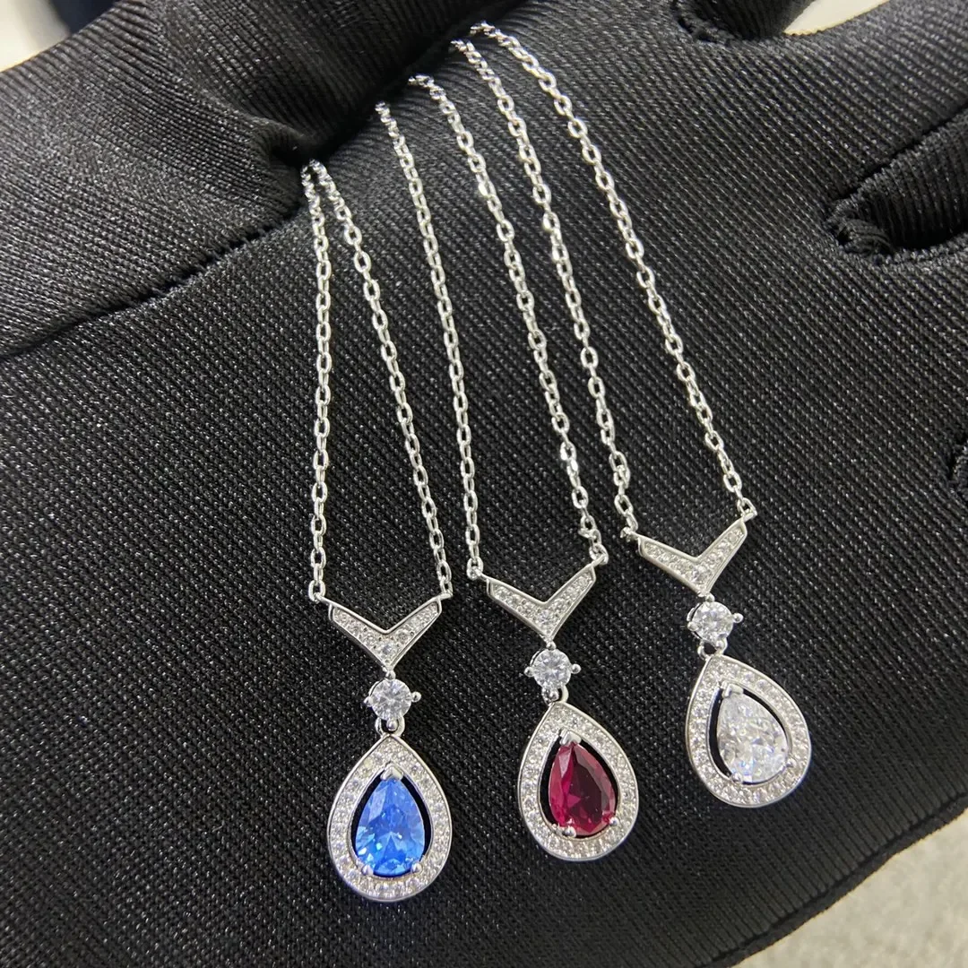2025 New 925 Pure Silver Water Drop Crown Diamond Set Necklace Versatile Fashion High Luxury Style Necklace
2025 New 925 Pure Silver Water Drop Crown Diamond Set Necklace Versatile Fashion High Luxury Style Necklace