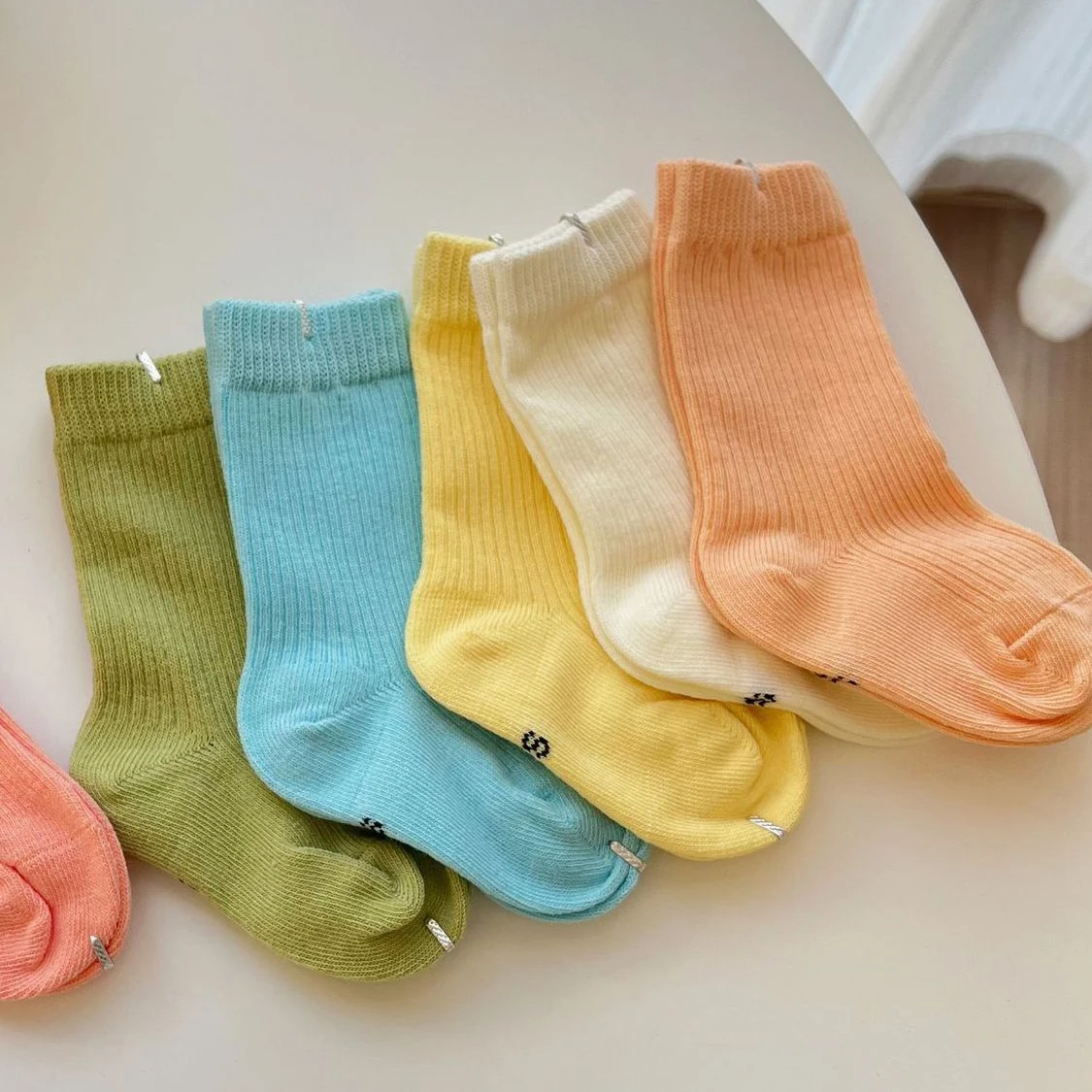 New Baby Candy Color White Knit Kid Cotton Soft High Long Socks Spring Summer Newborn Infant Sports Short Ankle Floor Socks
New Baby Candy Color White Knit Kid Cotton Soft High Long Socks Spring Summer Newborn Infant Sports Short Ankle Floor Socks