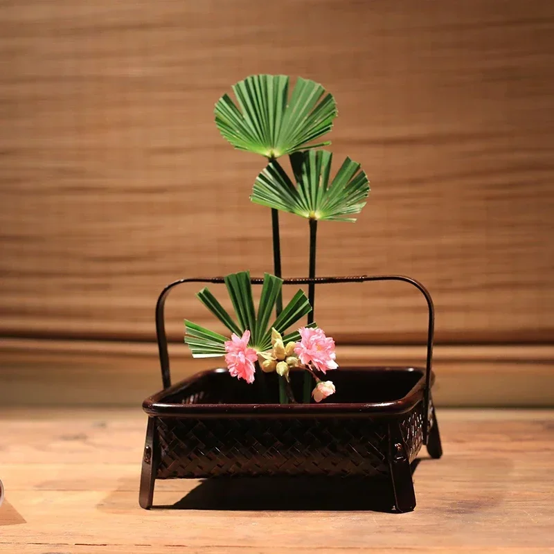 Japanese Bamboo Woven Flower Basket Tea Room Tabletop Vase Meticulously Crafte Handmade Flower Vessel Stylish Elegant Home Decor
Japanese Bamboo Woven Flower Basket Tea Room Tabletop Vase Meticulously Crafte Handmade Flower Vessel Stylish Elegant Home Decor
