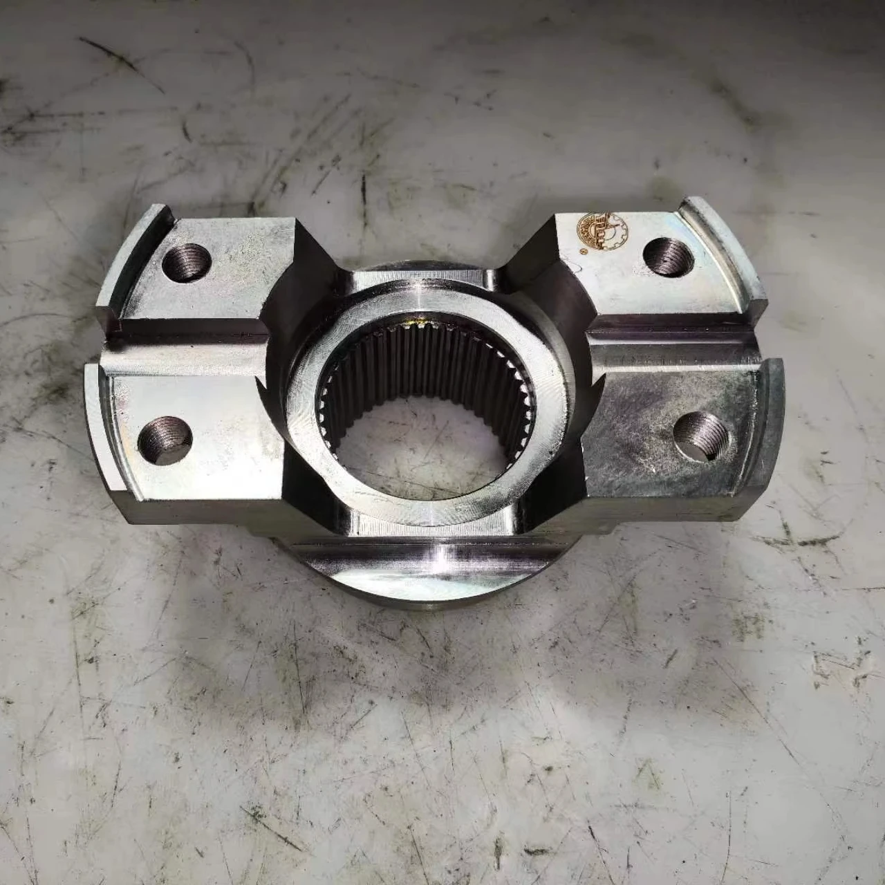 Motor Grader And Roller Gearbox Output Flange YD13 303 506 YD13 303 028 4644 303 547 42 Teeth
Motor Grader And Roller Gearbox Output Flange YD13 303 506 YD13 303 028 4644 303 547 42 Teeth