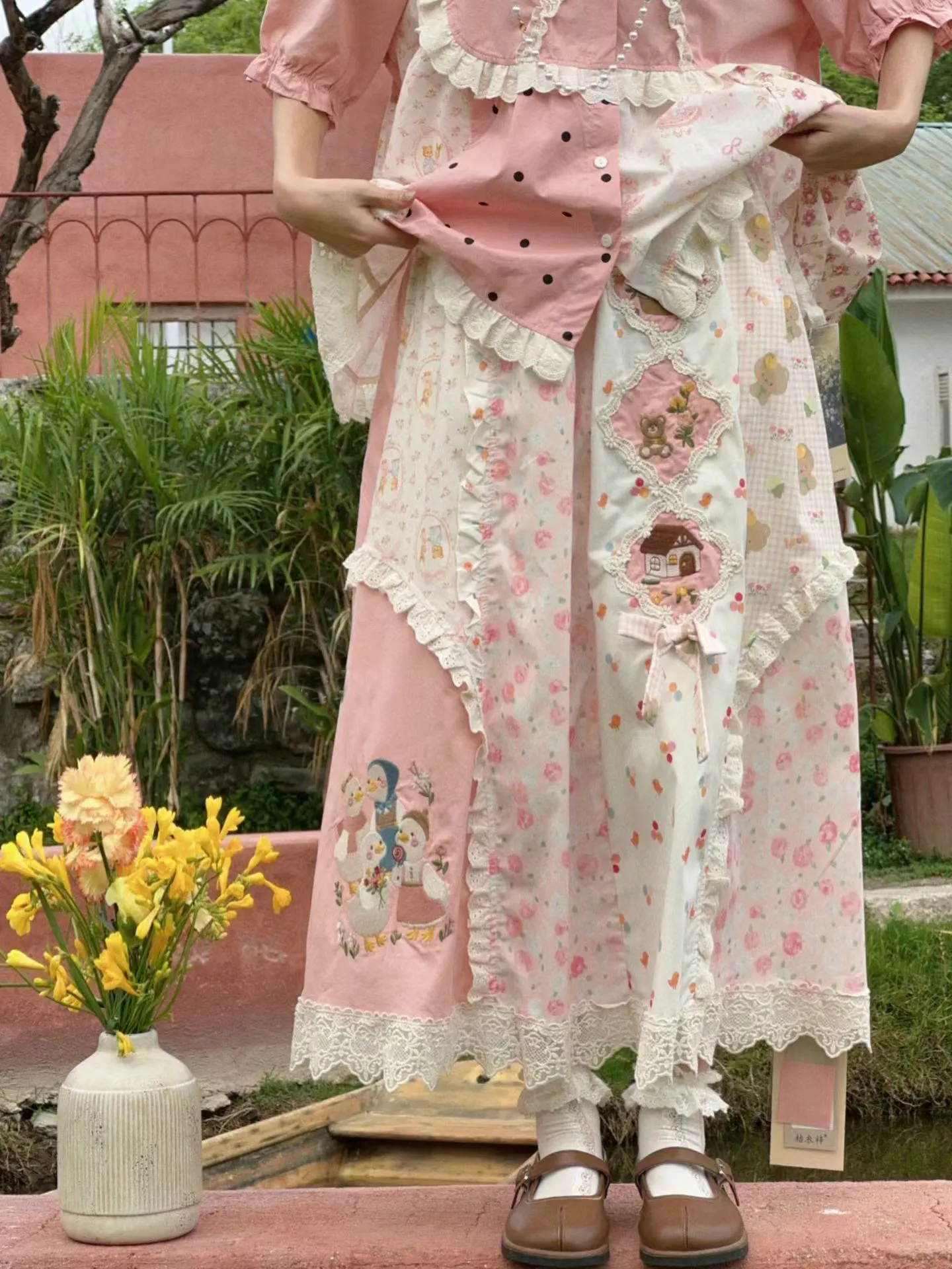 Pink Color Japanese Mori Girl Patchwork Lace Elastic Waist A Line Skirt Vintage Embroidery Cotton Skirt Jupe Femme Faldas
Pink Color Japanese Mori Girl Patchwork Lace Elastic Waist A Line Skirt Vintage Embroidery Cotton Skirt Jupe Femme Faldas