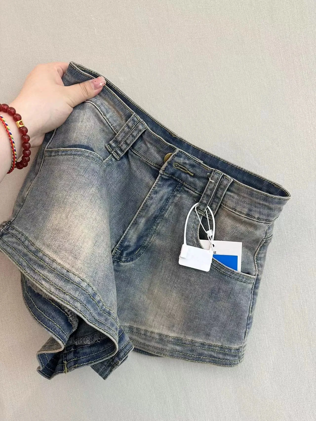 Summer High Waist Slim Fit Straight Leg Jeans orts Women's Retro Waed A-Line Length Hot Pants Cotton Stretch Fabric
Summer High Waist Slim Fit Straight Leg Jeans orts Women's Retro Waed A-Line Length Hot Pants Cotton Stretch Fabric
