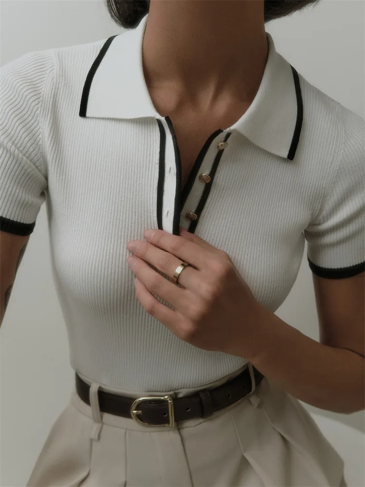 Casual Women's Sweater Short Sleeve Contrast Button Polo Collar Slim Knitwear 2025 Spring Summer Lady All-match Pullovers Tops
Casual Women's Sweater Short Sleeve Contrast Button Polo Collar Slim Knitwear 2025 Spring Summer Lady All-match Pullovers Tops