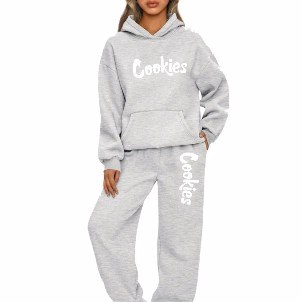 Women Hoodies Two Piece Sets Cookies Printing Hooded Sweatshirt Sweatpants Casual Suit Female Outwear and Trousers
Women Hoodies Two Piece Sets Cookies Printing Hooded Sweatshirt Sweatpants Casual Suit Female Outwear and Trousers