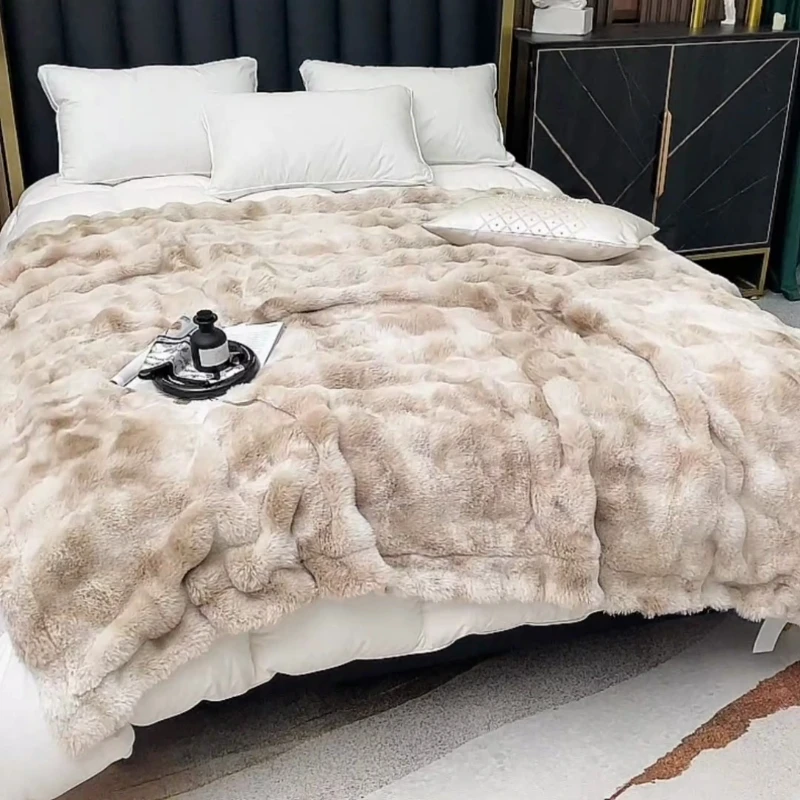 2025 Tuscan Rabbit Fur Double-Layer Blanket High-End Velvet Gradient Warm Luxurious Sofa Blanket for Cozy Comfort
2025 Tuscan Rabbit Fur Double-Layer Blanket High-End Velvet Gradient Warm Luxurious Sofa Blanket for Cozy Comfort