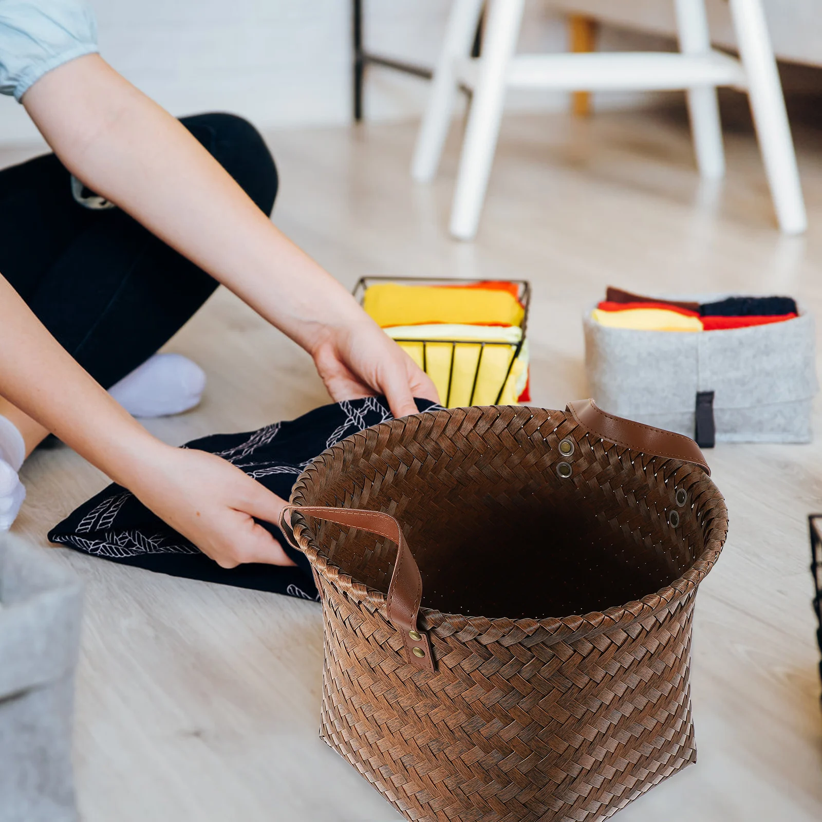Imitation Rattan Storage Basket Handwoven Large Capacity Desktop Organizer Foldable PP Basket for Kitchen Bathroom
Imitation Rattan Storage Basket Handwoven Large Capacity Desktop Organizer Foldable PP Basket for Kitchen Bathroom