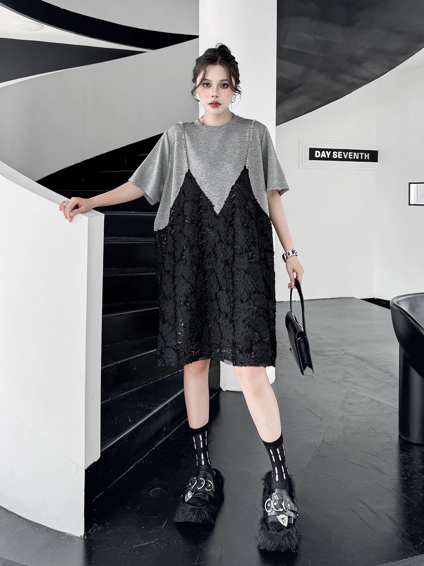 Casual Color Block Fake Two-Piece Dress Women's Summer Short Sleeve Commute Loose Feel Mid-Length Skirt Cotton Polyester Blend
Casual Color Block Fake Two-Piece Dress Women's Summer Short Sleeve Commute Loose Feel Mid-Length Skirt Cotton Polyester Blend