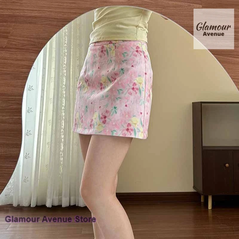 Korean pink floral A-word skirt female spring and summer fashion sweet and lovely niche high waist loose slim one-step hip skirt
Korean pink floral A-word skirt female spring and summer fashion sweet and lovely niche high waist loose slim one-step hip skirt