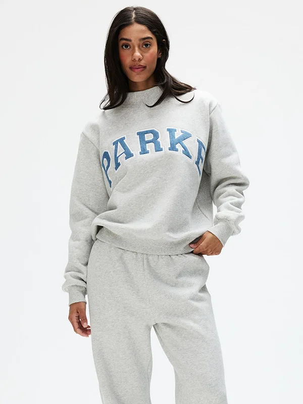 Autumn Winter Embroidered Patchwork PK Letter High Collar Loose Fit Ladies Sweatshirt Casual Style Long Sleeve Cotton T-Shirt
Autumn Winter Embroidered Patchwork PK Letter High Collar Loose Fit Ladies Sweatshirt Casual Style Long Sleeve Cotton T-Shirt