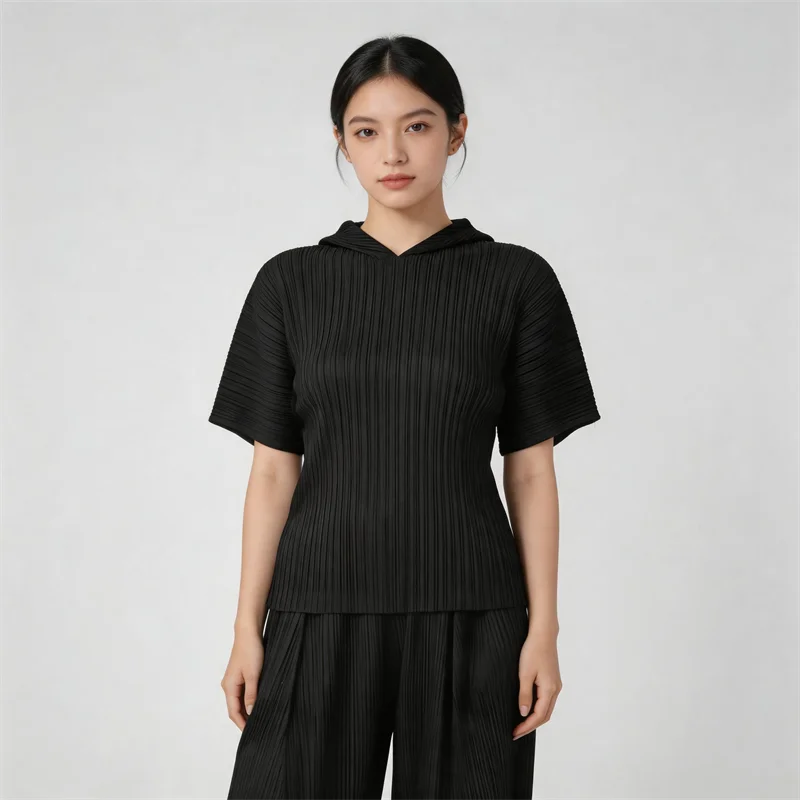 Miyake Pleated Top for Women 2026 Spring New Fashion Versatile Short-sleeved Fashion T-shirt for Women Folding Hooded Sweatshirt
Miyake Pleated Top for Women 2026 Spring New Fashion Versatile Short-sleeved Fashion T-shirt for Women Folding Hooded Sweatshirt